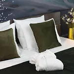 Hotel Novotel Porte Versailles