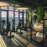 Novotel Porte Versailles 4*