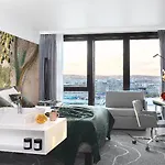 Novotel Porte Versailles 호텔 4*