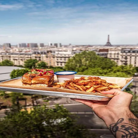 Hotel Novotel Porte Versailles