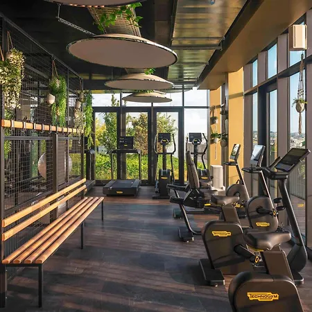 Novotel Porte Versailles 4*