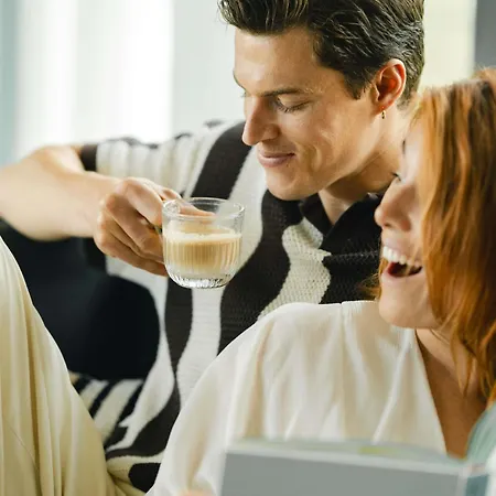 Novotel Porte Versailles Париж