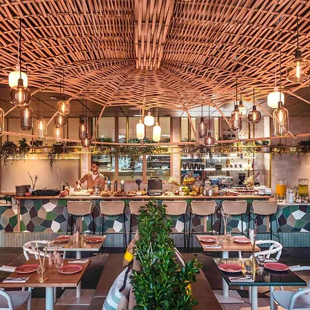 Novotel Porte Versailles Szálloda Párizs