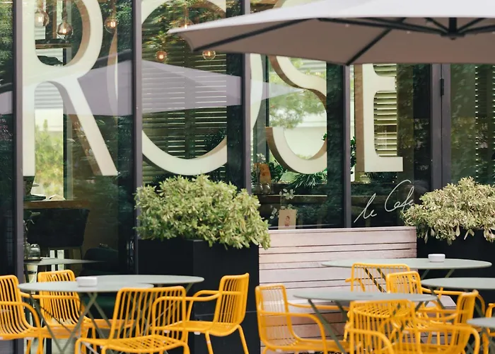 Novotel Porte Versailles 4*