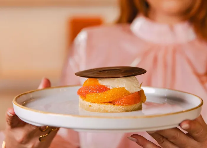 Novotel Porte Versailles 4*