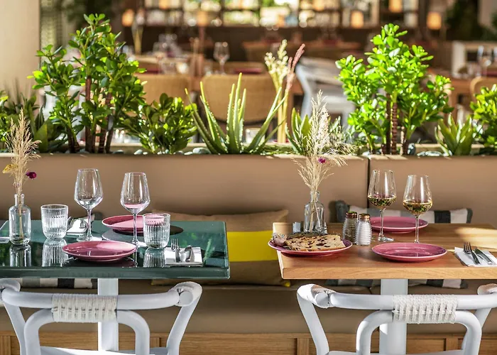 Szálloda Novotel Porte Versailles