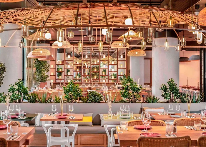 Szálloda Novotel Porte Versailles 4*