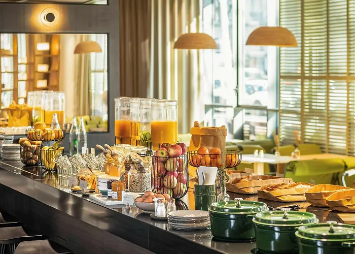 Novotel Porte Versailles 4*