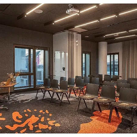 Novotel Porte Versailles Hotel 4*